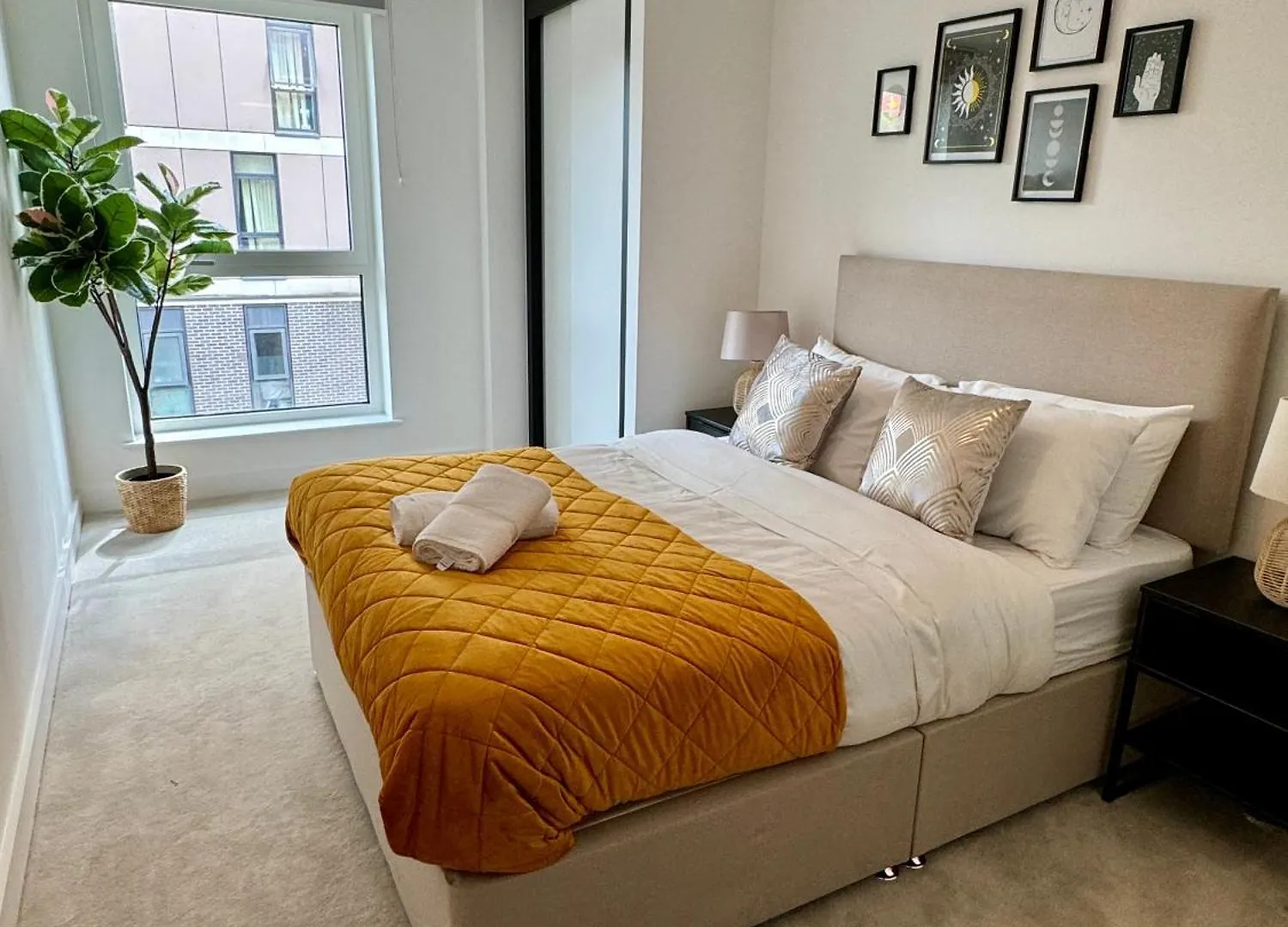 Amazing Apartment In Canary Wharf Two Bedroom Londen